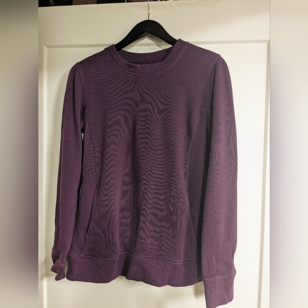 EUC Duluth Warm Purple Long Sleeve Sweater With Subtle Kangaroo Pocket - S